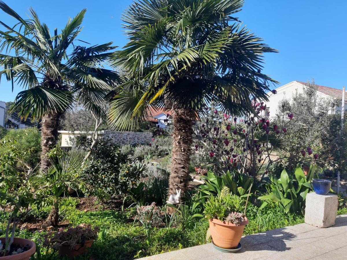 Apartments Summer Bloom Krk Town Exterior foto